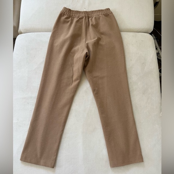 Aritzia The Group by Babaton Pleated Pull On Professional Sweatpants - Picture 4 of 5